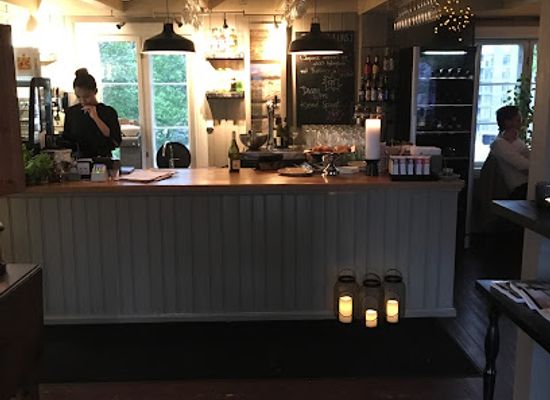 norway/svalbard/bar/schlagergarden-restaurant-cafe