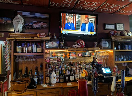 kansas/southeast-kansas/bar/holmtown-pub