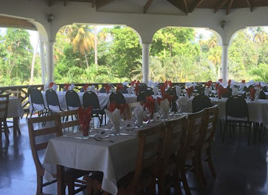 grenada/saint-patrick/bar/rivers-restaurant-bar