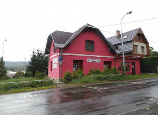 czechia/jeseniky-mountains/bar/night-club-hawai