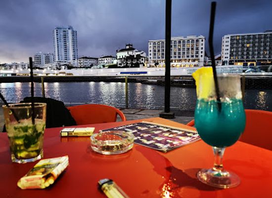 portugal/azores/bar/bar-do-pi