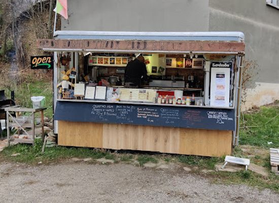 bulgaria/danubian-plain/bar/baron-edmund-tudor-food-emporium-at-chukovo