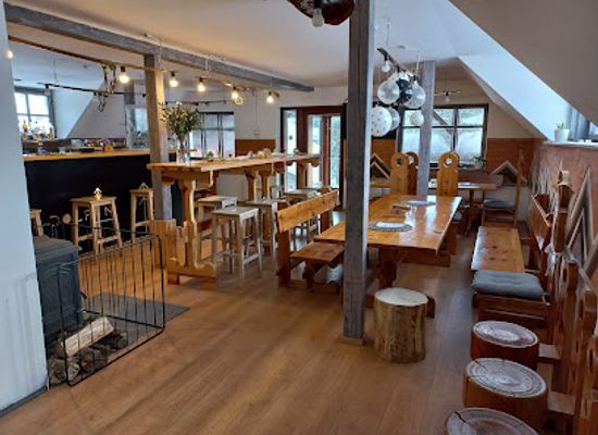 czechia/jizera-mountains/bar/dolfin-cafe-tapas-bar