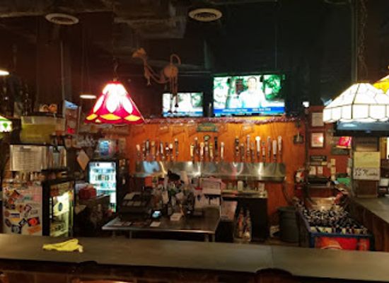alabama/decatur/bar/the-brick-deli-tavern