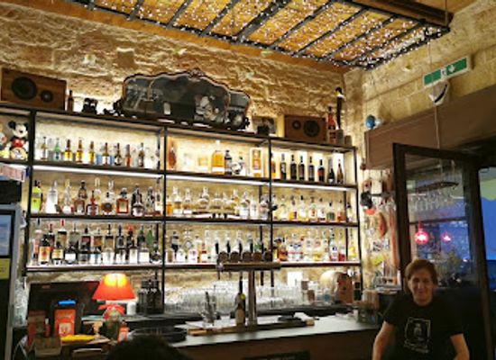 italy/puglia/bar/on-off-stutalacapa
