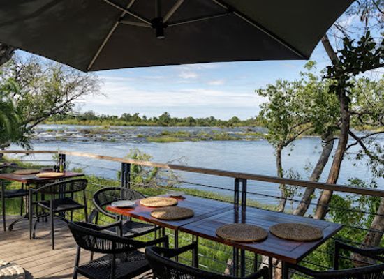 mozambique/zambezi-river-basin/bar/baines-restaurant