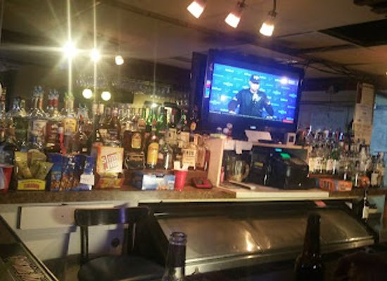 illinois/river-bend/bar/dugout-lounge