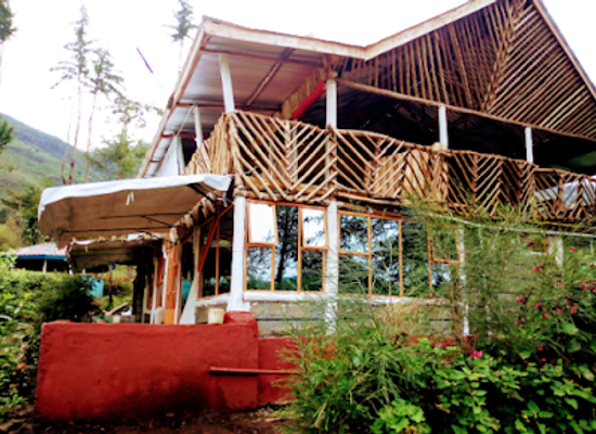 kenya/nyandarua-range/bar/maverick-camp-rondavels-homestay