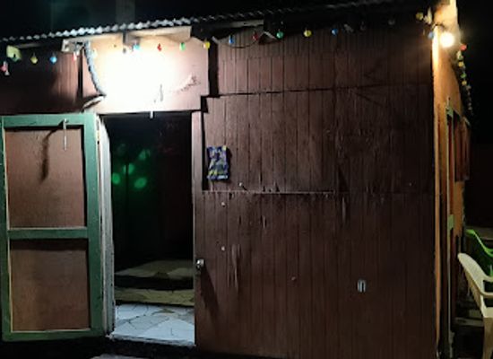 antigua-and-barbuda/indian-town-point/bar/street-live-bar