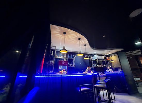 cabo-verde/praia-baixo/bar/jimmy-banda-lounge-bar