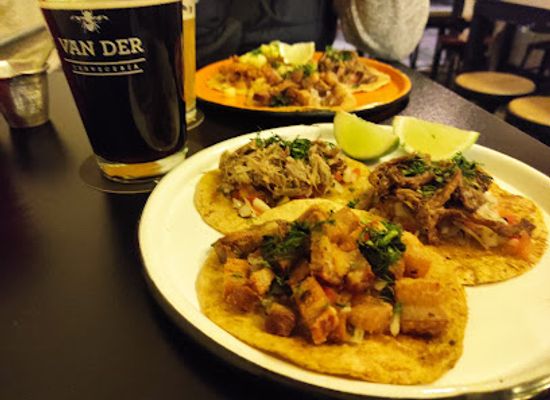 colombia/amazon/bar/van-der-cerveceria-y-taqueria