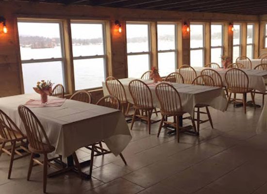 massachusetts/berkshires/bar/rusty-anchor-marina-pub-club