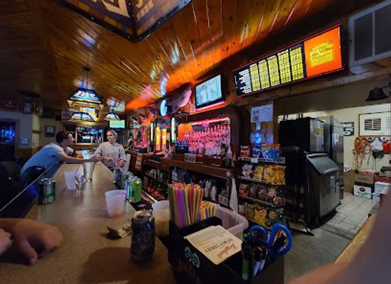 wisconsin/lake-superior-lowland/bar/neighborly-bar
