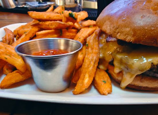 colorado/telluride/bar/smugglers-brew-pub