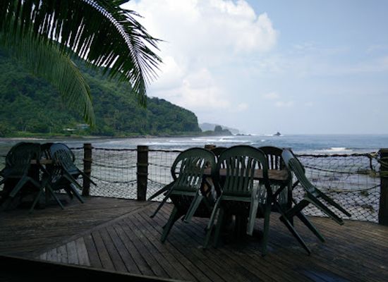 american-samoa/pago-pago-harbor/bar/tisa-s-barefoot-bar