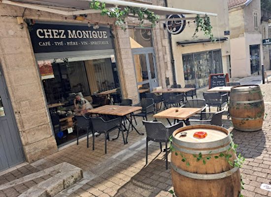 france/dordogne/bar/chez-monique
