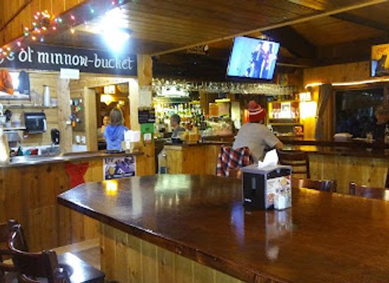 minnesota/mississippi-headwaters/bar/vacationaire-resort-clancy-s-on-island-lake