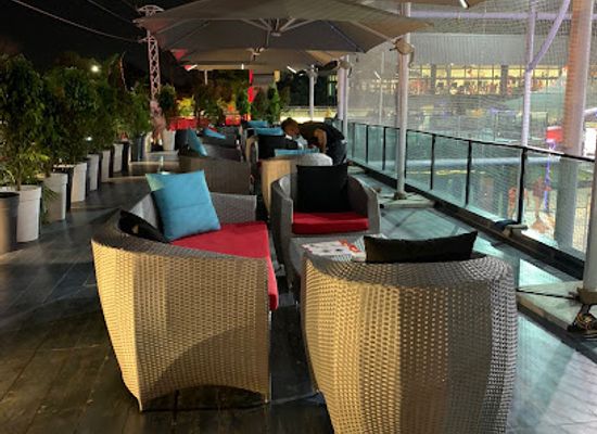 india/hyderabad/hussain-sagar/bar/freekick-sports-bar