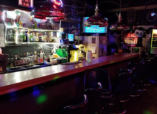 kansas/topeka/bar/the-legendary-boobie-trap-bar-est-1993