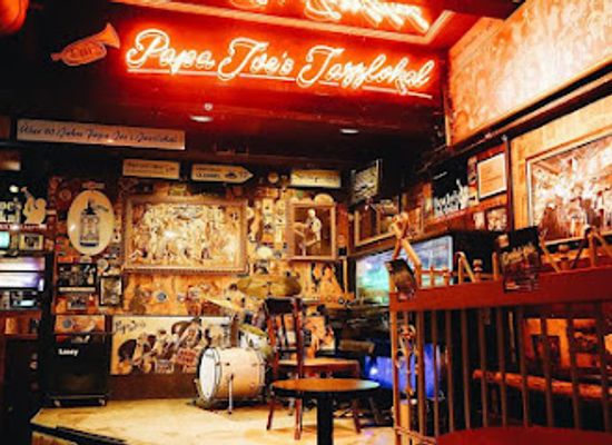 germany/cologne/bar/papa-joe-s-jazz-bar
