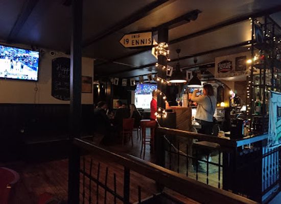 iceland/reykjanes-peninsula/bar/paddy-s-beach-pub