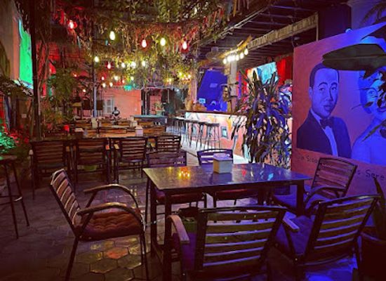 cambodia/siem-reap-province/bar/silk-garden-bar-and-restaurant