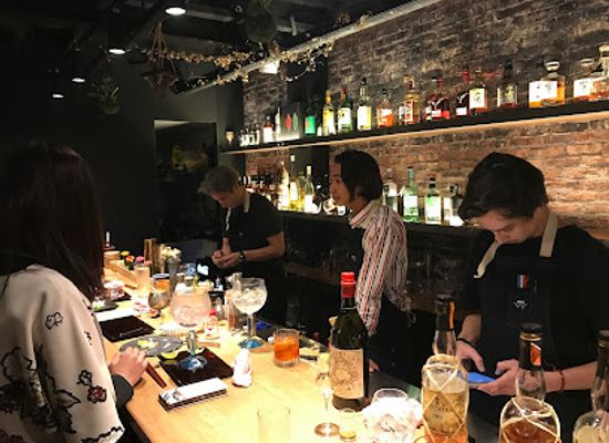 japan/kanazawa/kenrokuen-garden/bar/furansu-cocktail-bar