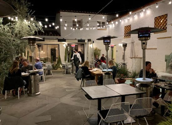 california/palm-springs/old-las-palmas/bar/workshop-kitchen-bar