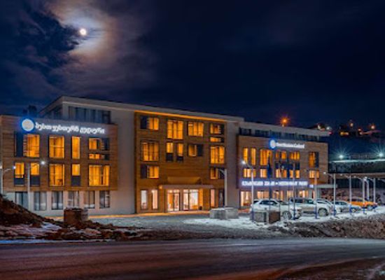 georgia/khevi/bar/best-western-gudauri