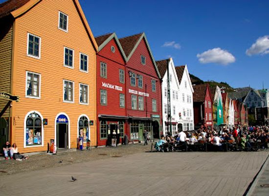 norway/bryggen-bergen/bar/bryggen-pianobar-as
