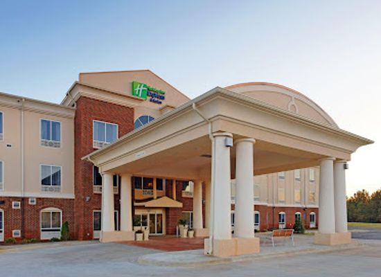 alabama/talladega-national-forest/bar/holiday-inn-express-suites-talladega-an-ihg-hotel