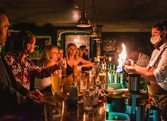 australia/central-highlands/bar/the-lobo