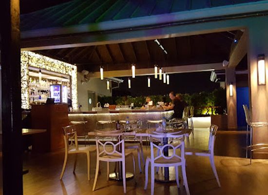 jamaica/kingston/new-kingston/bar/cru-bar-and-kitchen