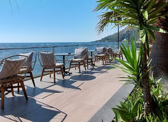 albania/durres-coast/bar/zins