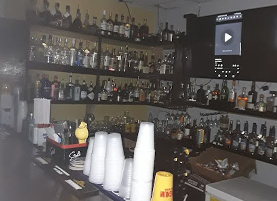 the-bahamas/inagua/bar/2-white-guys-bar