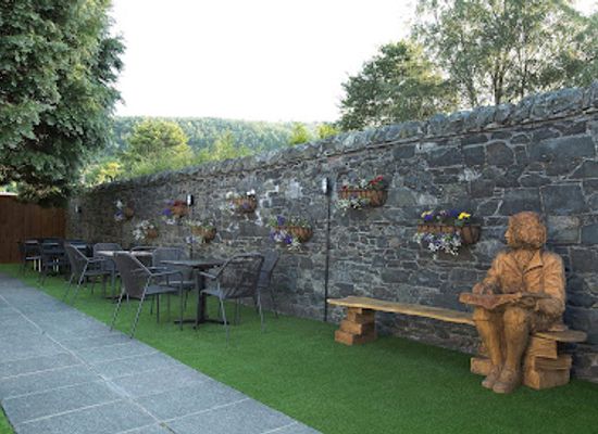 united-kingdom/peeblesshire/restaurant/the-cross-keys-peebles