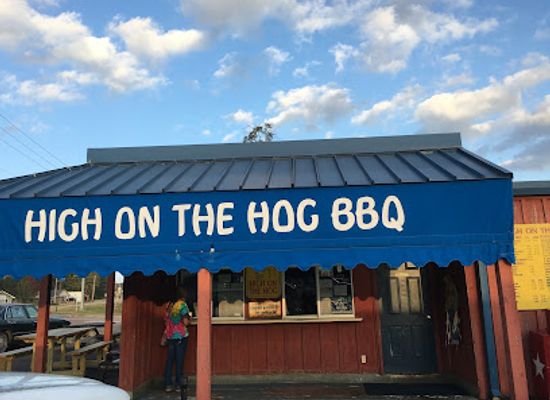 mississippi/grenada/bar/high-on-the-hog-bbq