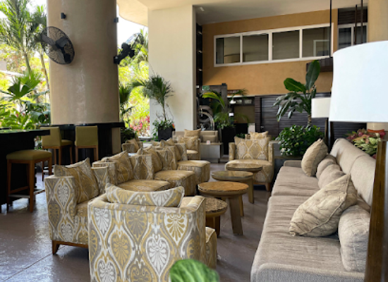 mexico/puerto-vallarta/hotel-zone/bar/signature-lounge