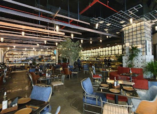 kuwait/al-kout-mall/bar/melenzane