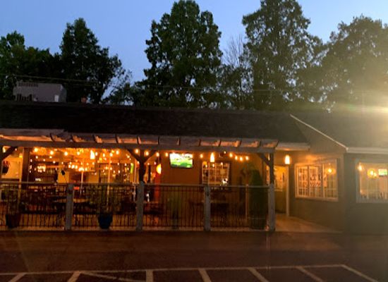 ohio/cuyahoga-valley-national-park/bar/the-merchant-tavern