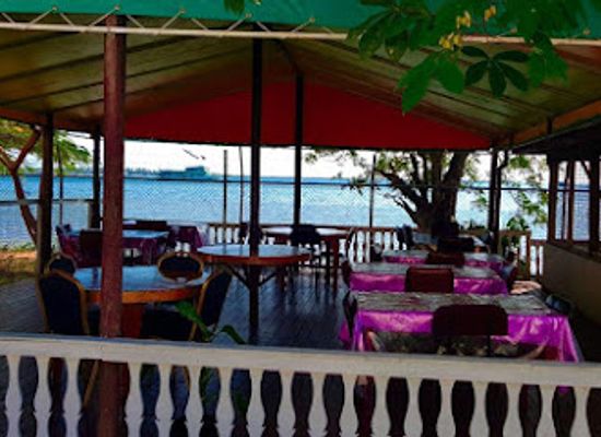fiji/lautoka/bar/south-seas-restaurant