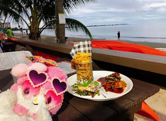 fiji/western-division/bar/ghost-ship-bar-grill