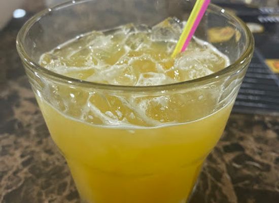 belize/belize-barrier-reef/bar/pedro-s-pizzeria-and-bar