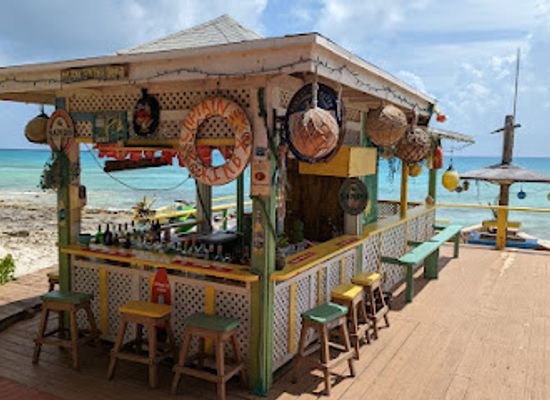 the-bahamas/eleuthera/bar/leorose-sunset-beach-bar-grill