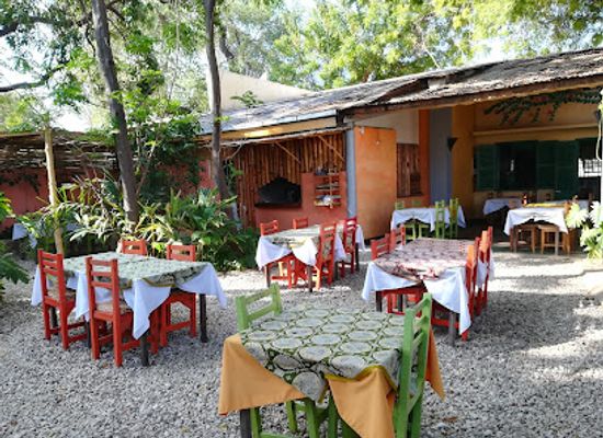 madagascar/toliara/bar/esterel-bar-pizzeria-ristorante-italiano