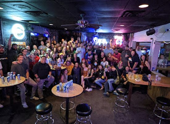 iowa/des-moines/bar/carl-s-place