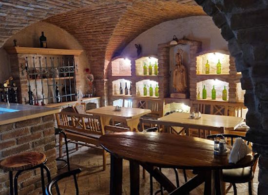 austria/seewinkel/bar/buschenschank-zum-holzapfel