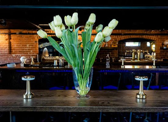 massachusetts/hampden-county/bar/dewey-s-jazz-lounge