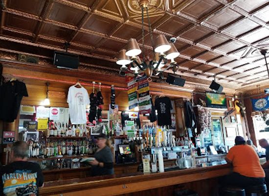 minnesota/southeastern-minnesota/bar/neumanns-bar