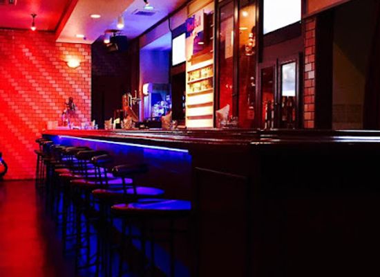 japan/okinawa/bar/studio-bar